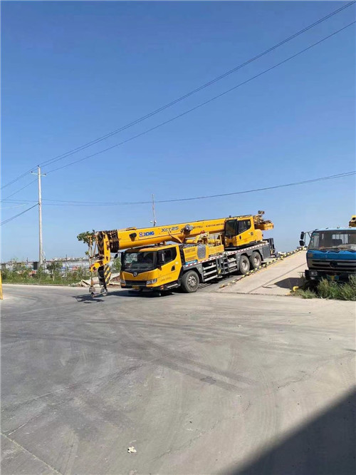 麻栗坡县吊车作业时，可能会产生哪些额外收费项目？